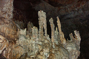 Grotta Pelekita