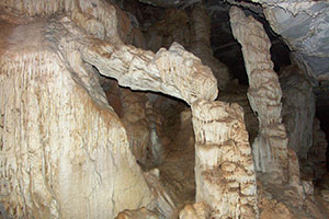 Grotte Pelekita