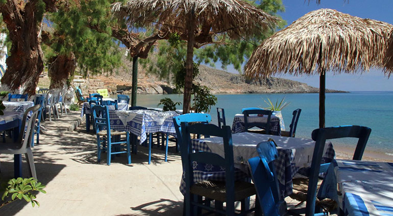 AKROGIALI Taverna