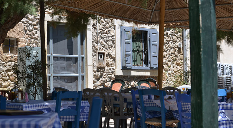 AKROGIALI Taverna